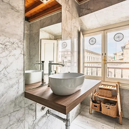 Apartament Ad Rondinelli, Florencja